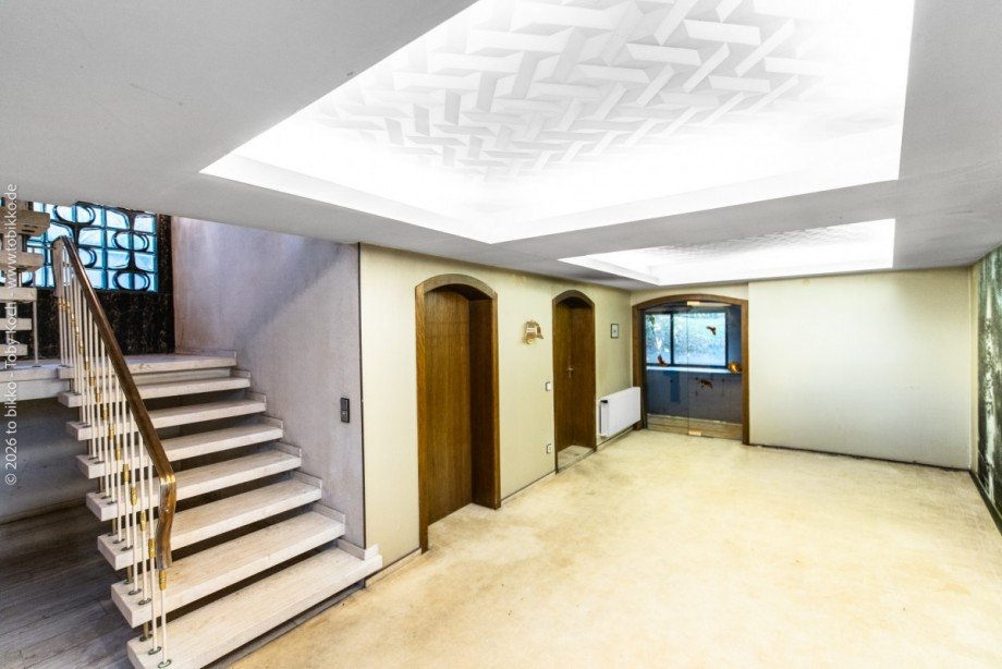 Flur Keller Villa Neu-Isenburg