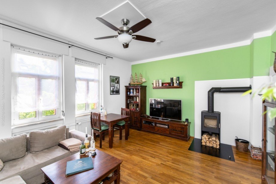 Wohnzimmer 1.OG Mehrfamilienhaus Neu-Isenburg