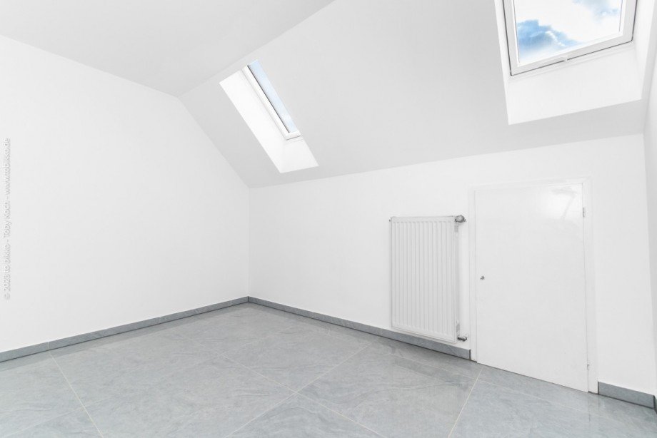 G�stezimmer / K�che DG Einfamilienhaus Neu-Isenburg