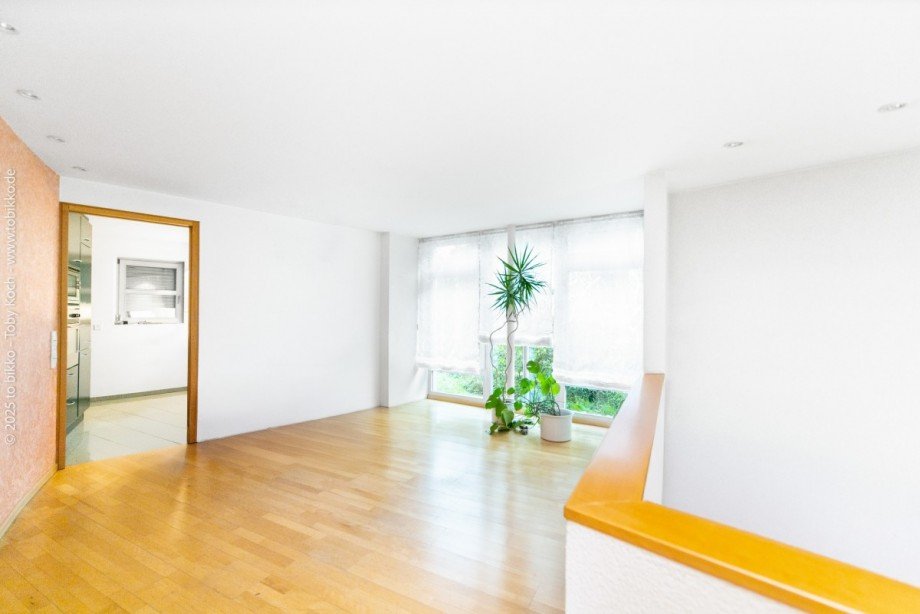 Essbereich mit Zugang zur K�che - EG Einfamilienhaus Neu-Isenburg