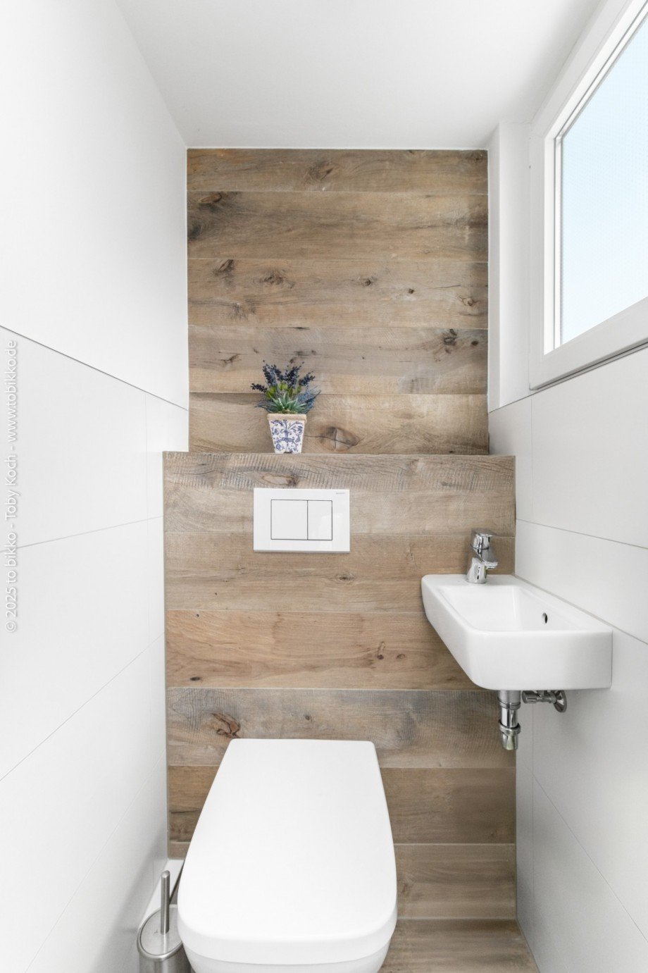 WC im Treppenhaus Zweifamilienhaus M�hlheim am Main