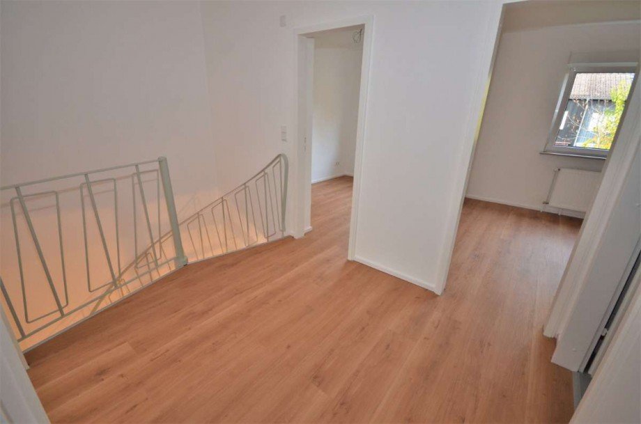 Flur 1.OG Reihenhaus Neu-Isenburg