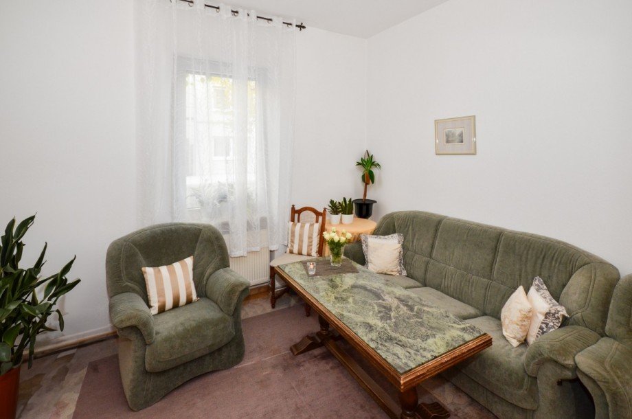 Wohnzimmer Mehrfamilienhaus Neu-Isenburg