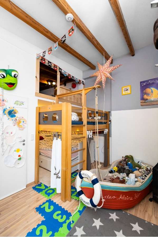 Kinderzimmer EG - Hinterhaus Einfamilienhaus Neu-Isenburg