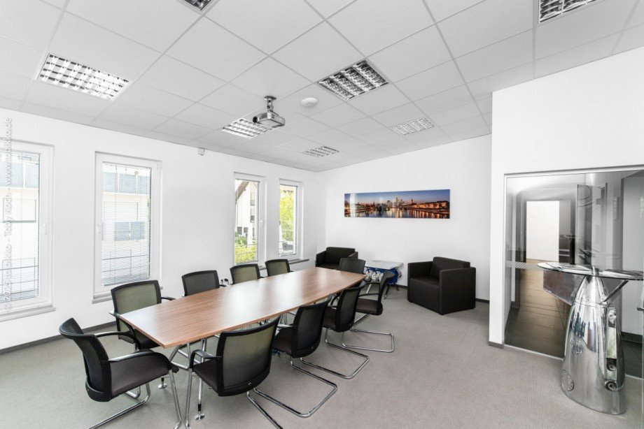 Meetingraum Halle / Lager / Produktion Seligenstadt