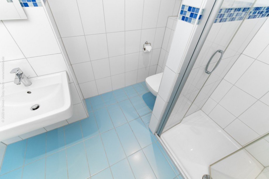 Badezimmer - DG Maisonettewohnung Neu-Isenburg