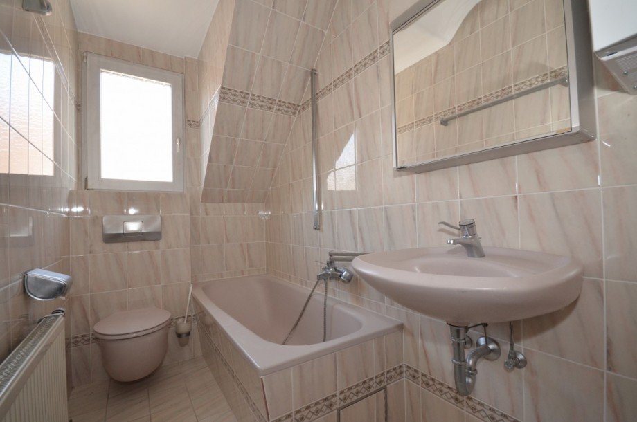 Badezimmer Einfamilienhaus Neu-Isenburg