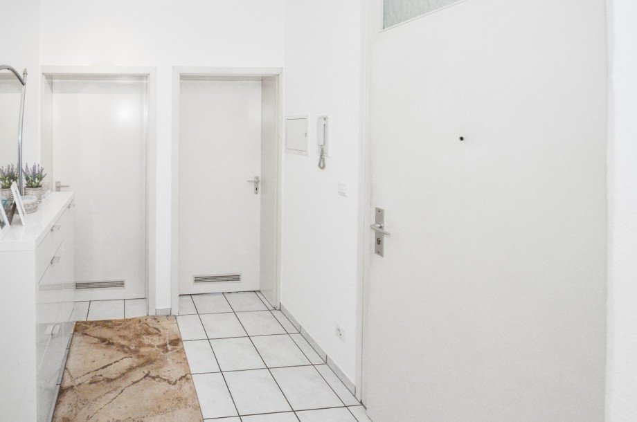 Flur 2. OG Mehrfamilienhaus Neu-Isenburg