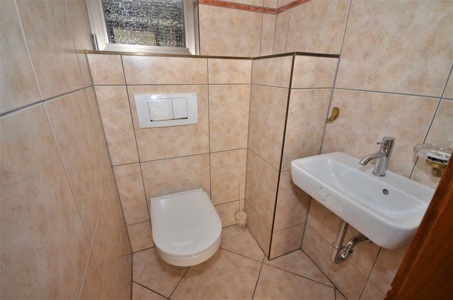 G�ste-WC Einfamilienhaus Neu-Isenburg