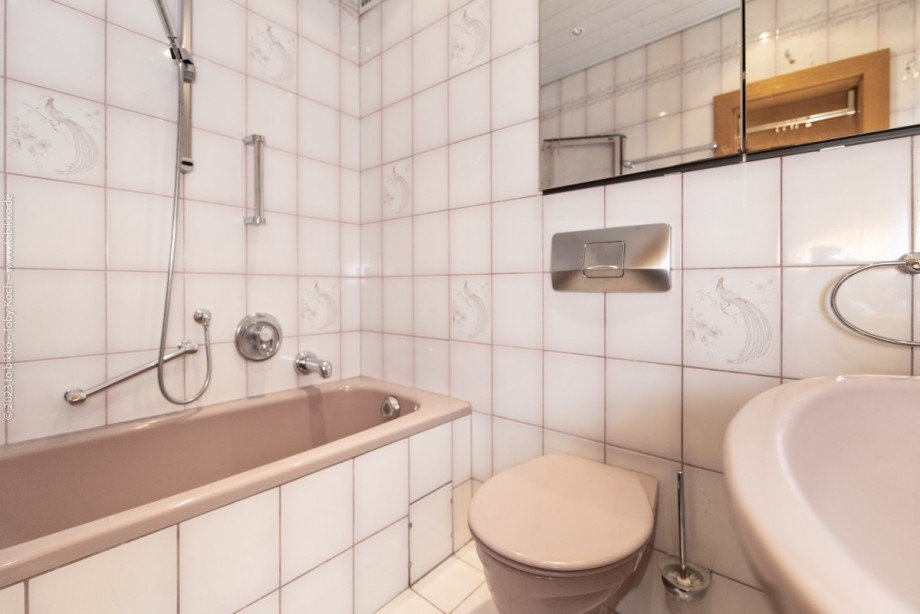 Badezimmer OG Reihenmittelhaus Neu-Isenburg