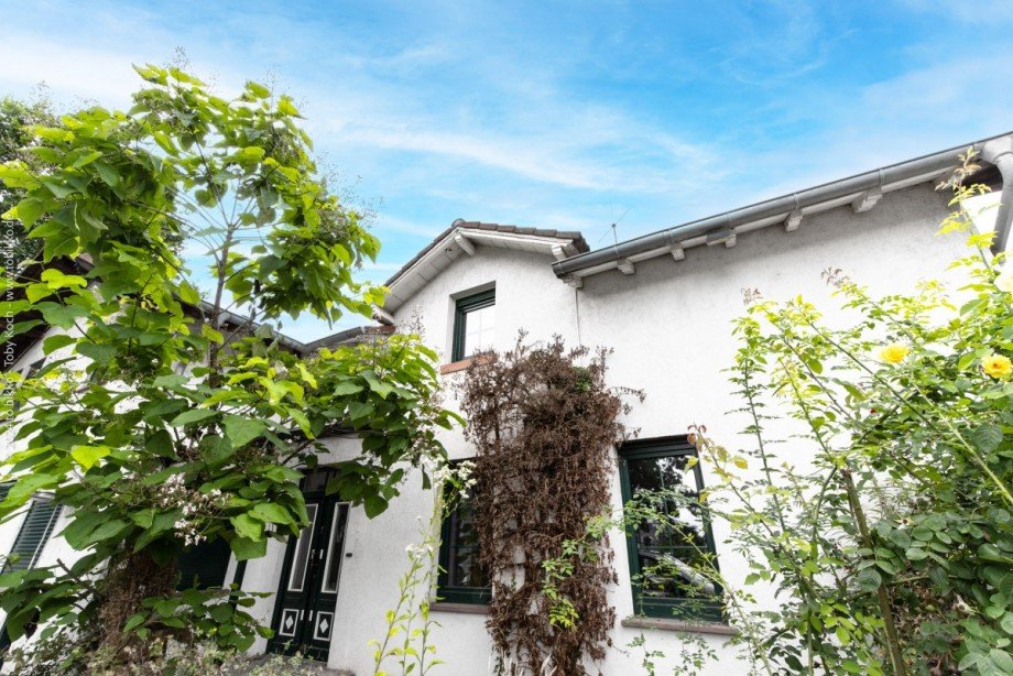 Seitenansicht Doppelhaush�lfte Neu-Isenburg