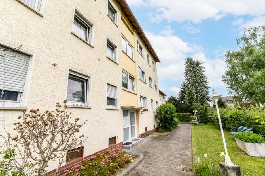 Hausansicht Etagenwohnung Langen