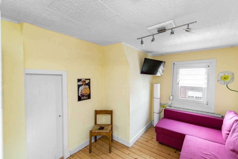 Wohnzimmer DG Mehrfamilienhaus Neu-Isenburg