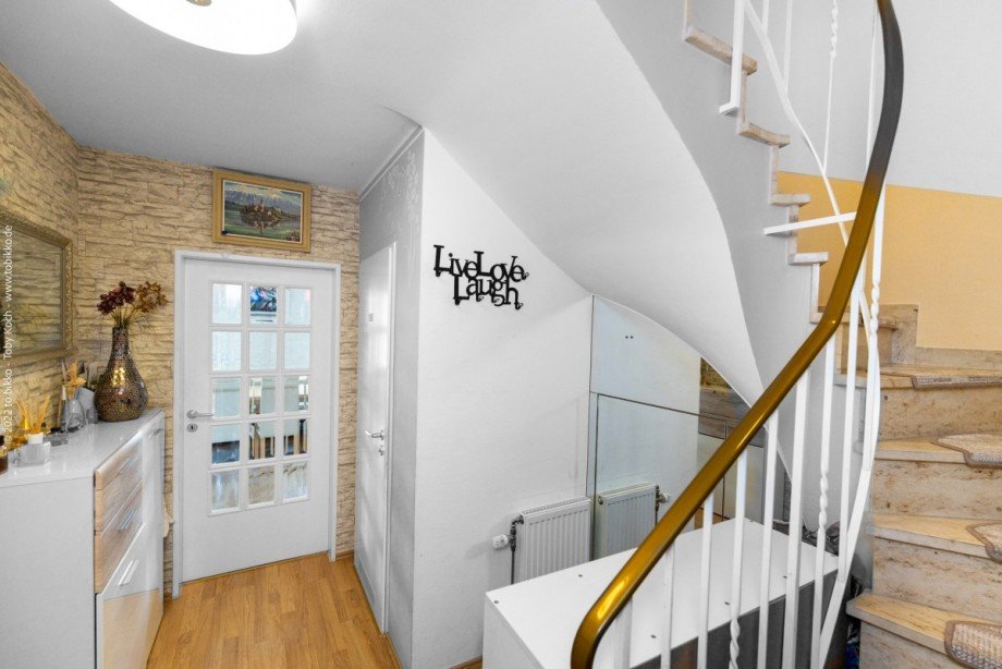 Flur Maisonettewohnung Neu-Isenburg
