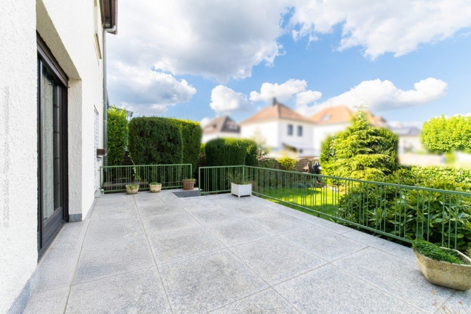 Terrasse Ostansicht Einfamilienhaus Neu-Isenburg