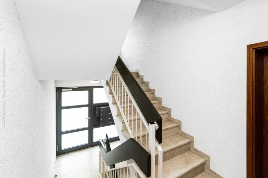 Treppenhaus Etagenwohnung Neu-Isenburg