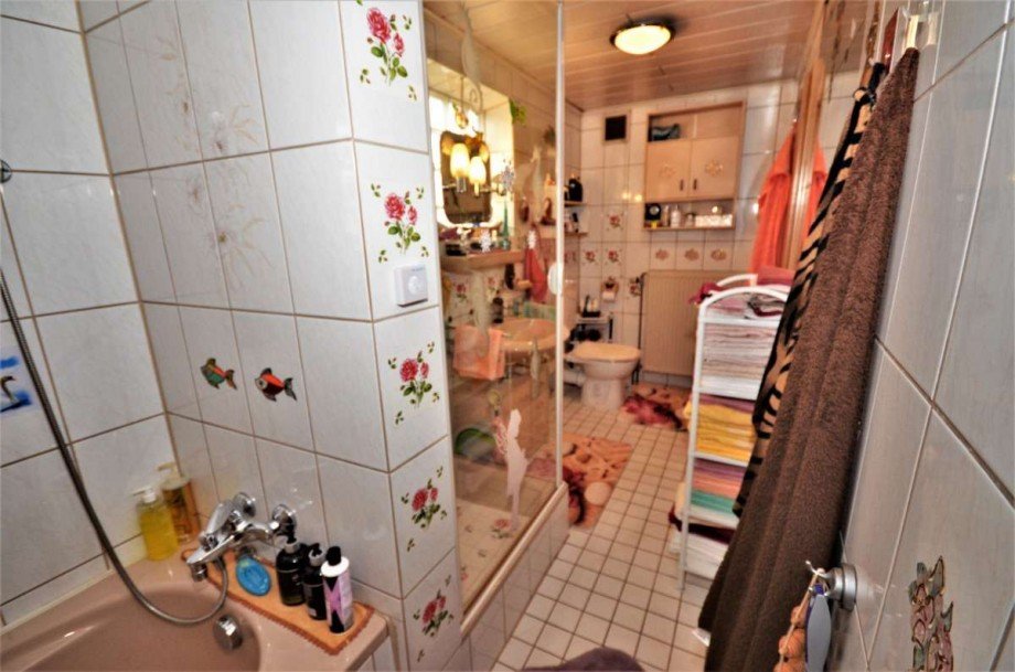 Bad 1. OG Einfamilienhaus Hofstetten