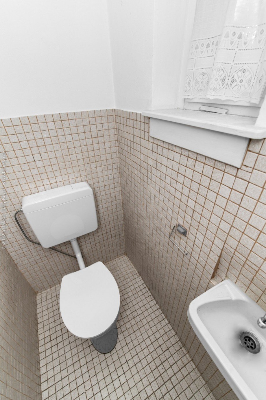 G�ste -WC Doppelhaush�lfte Neu-Isenburg