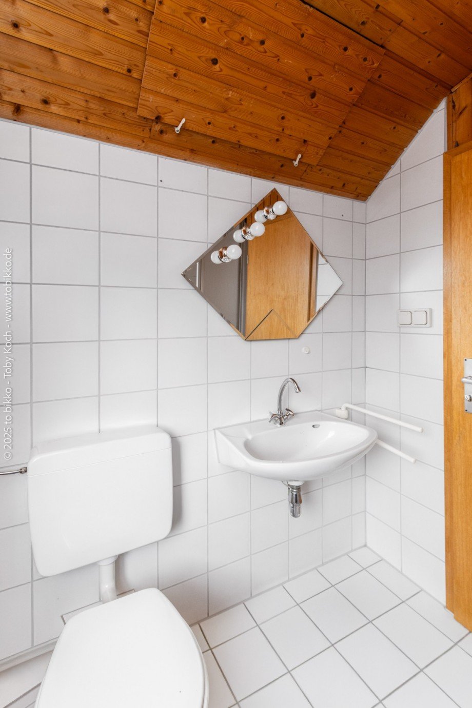 Badezimmer - DG Doppelhaush�lfte Neu-Isenburg