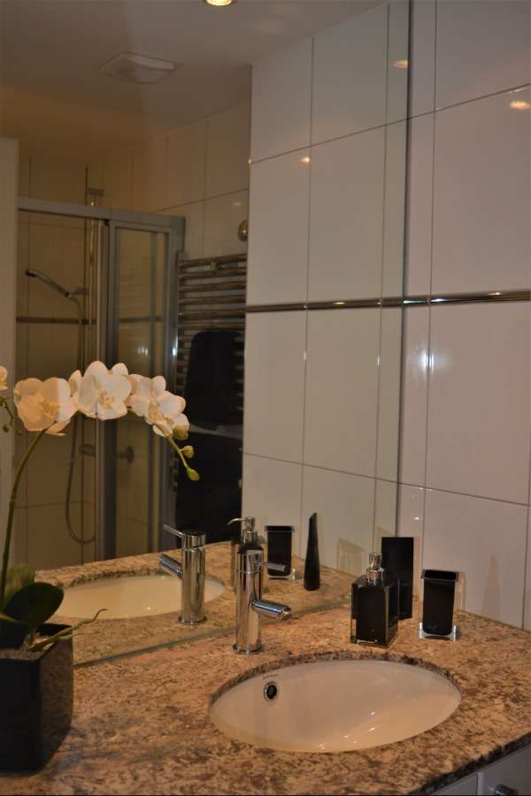 Badezimmer Wohnung Vallgornera
