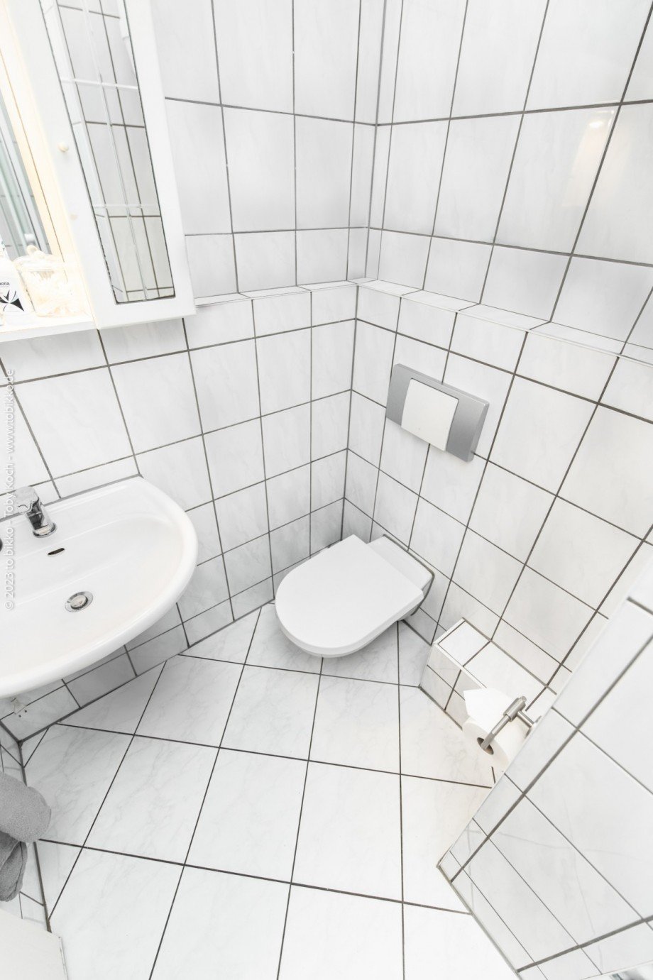 Badezimmer Hinterhaus Mehrfamilienhaus Neu-Isenburg