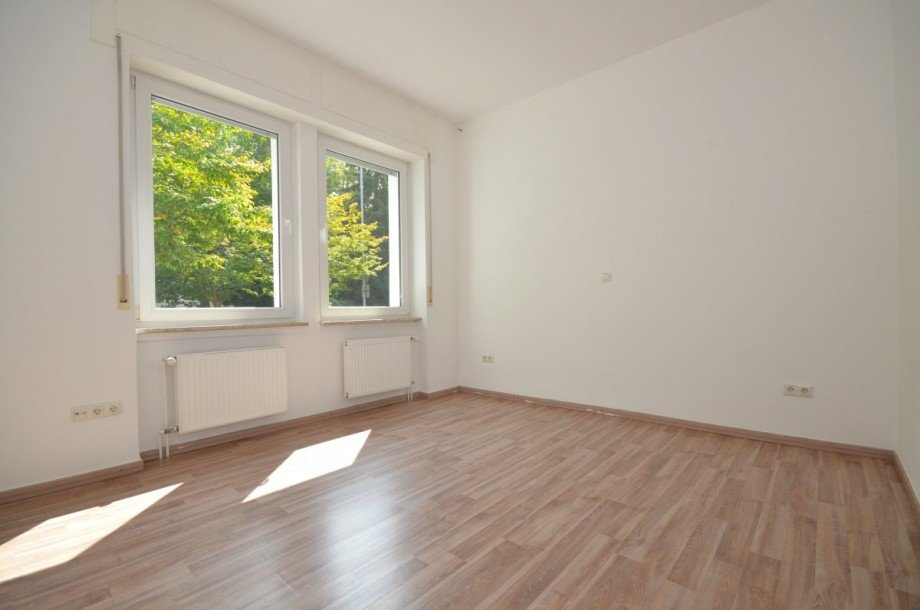Wohn- und Esszimmer Etagenwohnung Neu-Isenburg