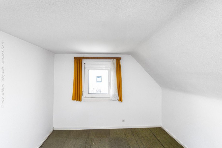 Zimmer DG Einfamilienhaus Neu-Isenburg