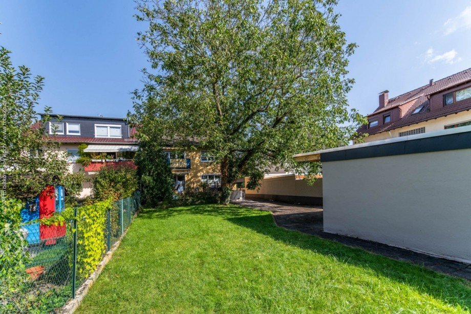 Gartenfl�che Mehrfamilienhaus Neu-Isenburg