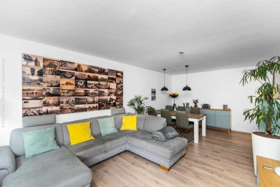 Wohn- und Esszimmer Etagenwohnung Neu-Isenburg