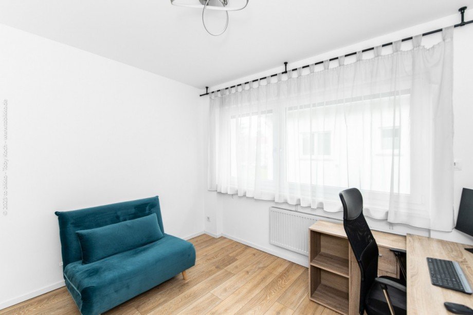 Arbeitszimmer / N�hzimmer OG Einfamilienhaus Neu-Isenburg