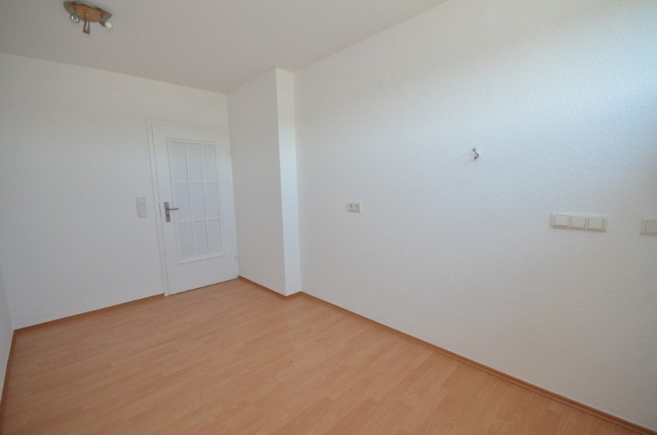 Arbeitszimmer optional K�che (DG) Mehrfamilienhaus Neu-Isenburg