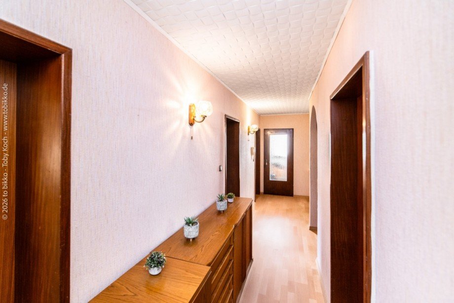 Flur 1. OG Mehrfamilienhaus Laufach