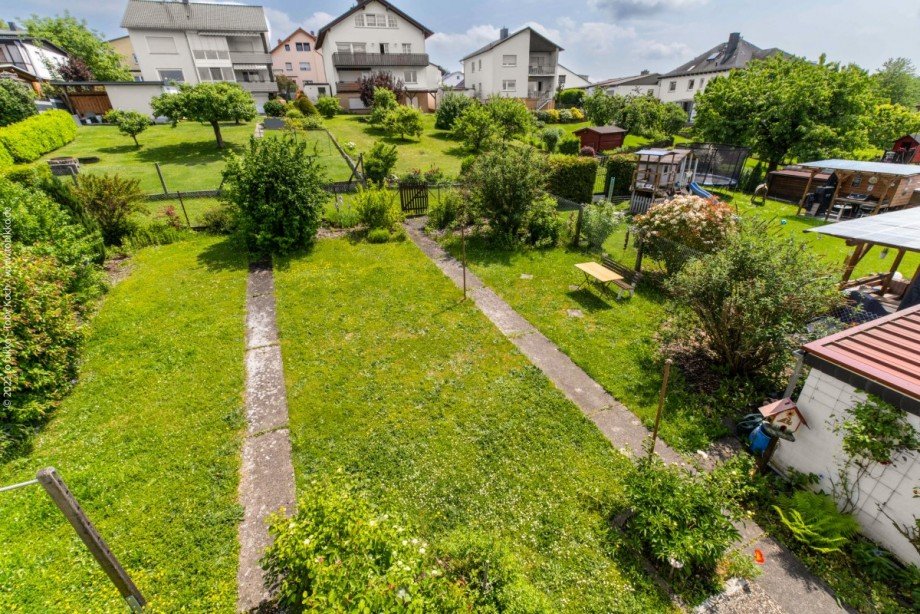 Garten Zweifamilienhaus Pohlheim