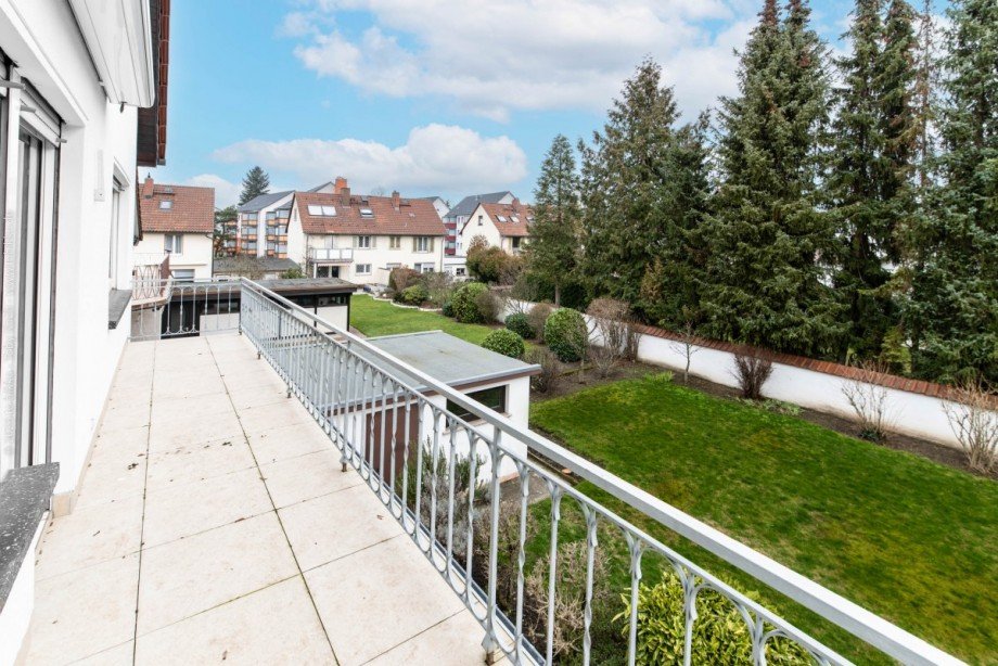 Balkon OG Mehrfamilienhaus Neu-Isenburg