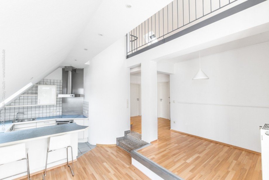 Wohnzimmer, K�che und Essbereich Maisonettewohnung Neu-Isenburg