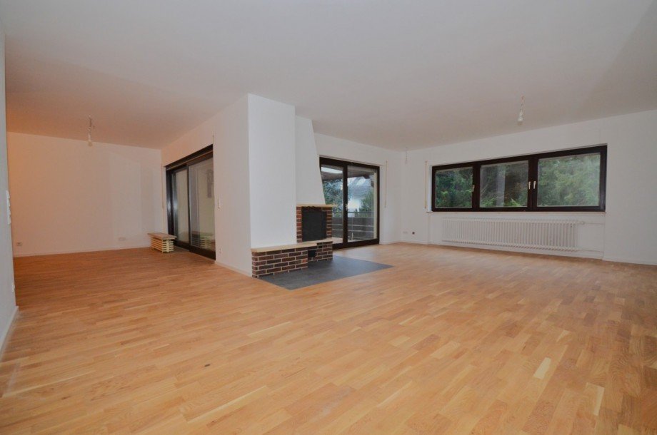 Wohn- und Esszimmer Maisonettewohnung Offenbach am Main