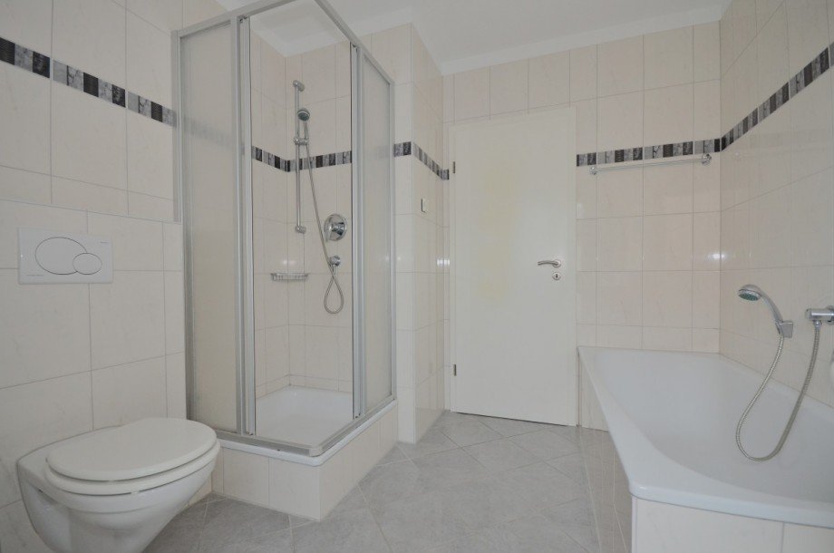 Badezimmer Etagenwohnung Neu-Isenburg