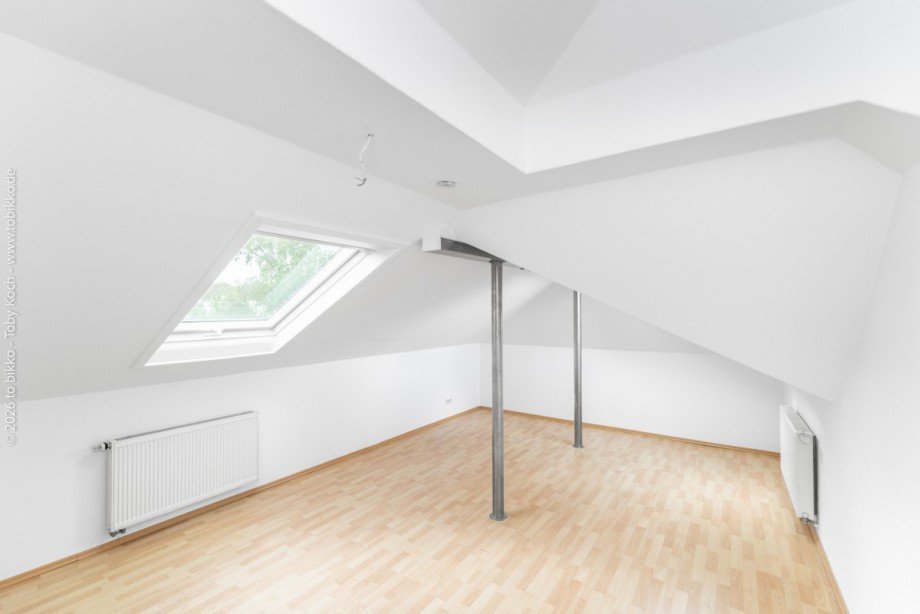 Schlafzimmer - DG Renditeobjekt Neu-Isenburg