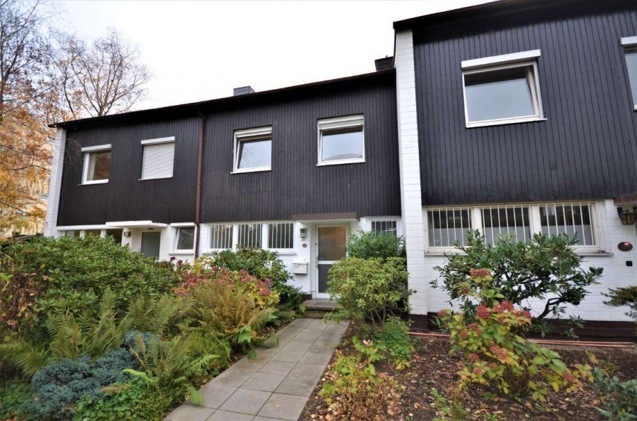 Vorderansicht Reihenhaus Neu-Isenburg