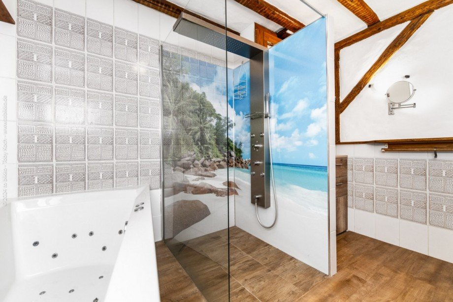 Badezimmer Doppelhaush�lfte Neu-Isenburg