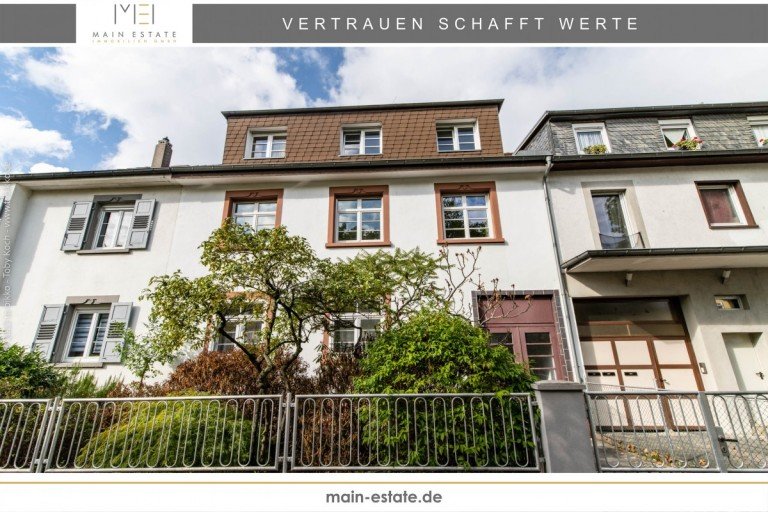 Stra�enansicht Neu-Isenburg Mehrfamilienhaus Mehrfamilienhaus mit Nebengeb�ude f�r Liebhaber und Kapitalanleger in Neu-Isenburg