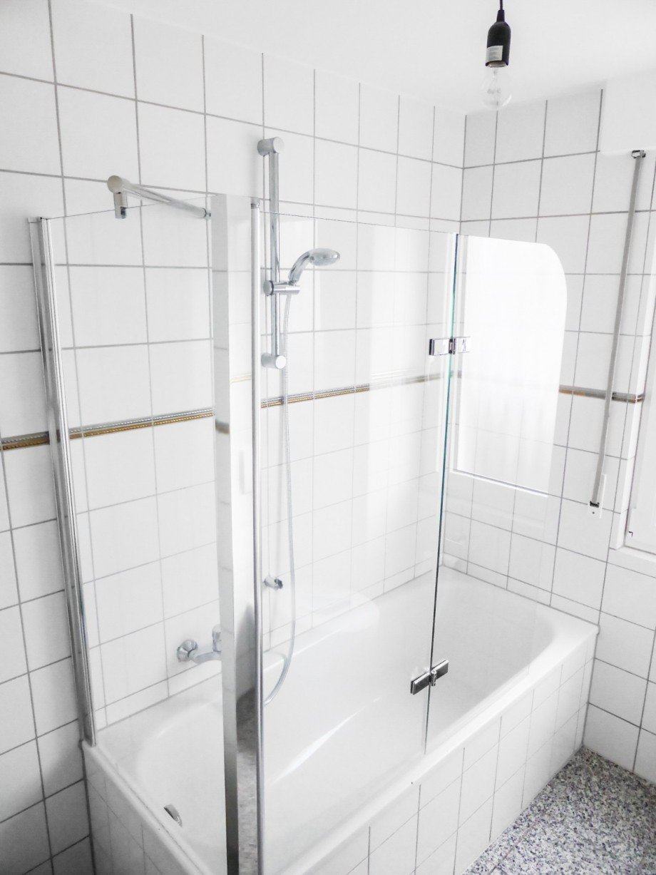 Badezimmer EG Mehrfamilienhaus Neu-Isenburg