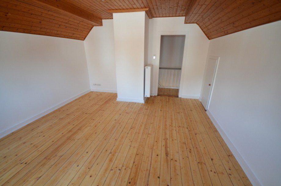 Schlafzimmer DG Doppelhaush�lfte Neu-Isenburg