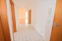Bild (40577698c448096fb5d253b4ca7c08a8): Frisch renoviert: gro�z�gige 4-Zimmer-Wohnung im 1. Obergeschoss mit Balkon