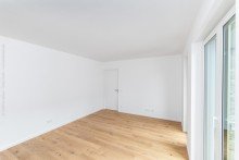 Wohnzimmer Zentraler Erstbezug: Stilvolle 2-Zimmer-Wohnung in Innenstadtlage