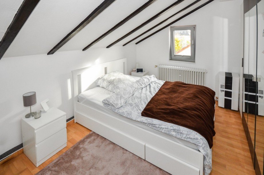 Schlafzimmer DG Mehrfamilienhaus Neu-Isenburg