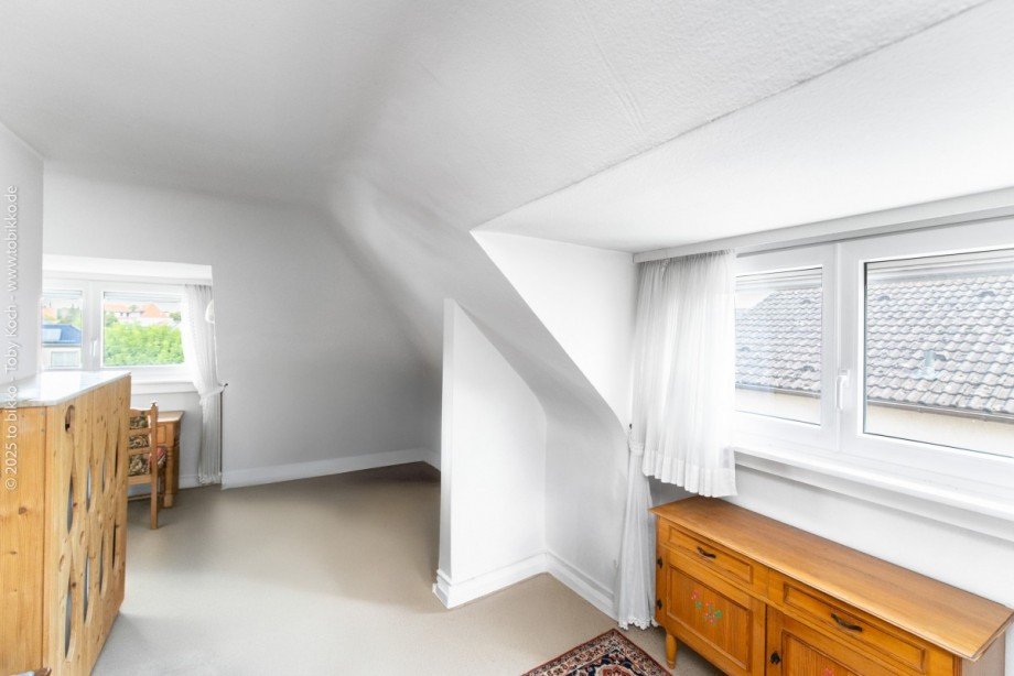 G�stezimmer 1 DG Mehrfamilienhaus Neu-Isenburg