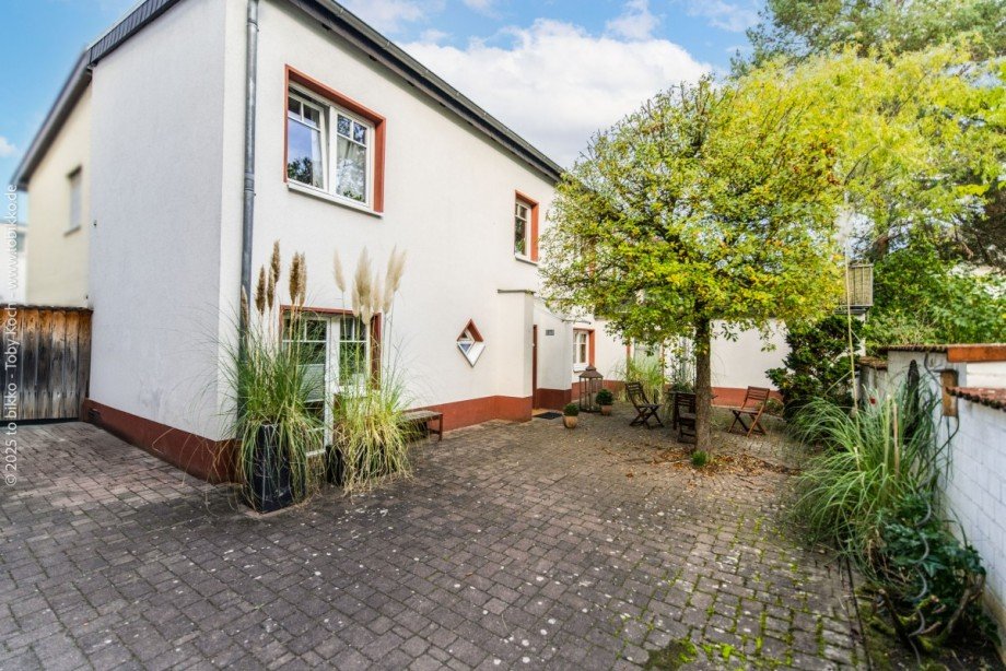 Hausansicht Hinterhaus Mehrfamilienhaus Neu-Isenburg