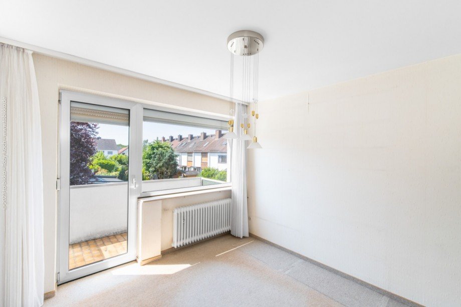Arbeitszimmer mit Balkon OG Reihenmittelhaus Neu-Isenburg