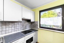 K�che EG Neu-Isenburg: Mehrgenerationenhaus mit drei Mieteinheiten und attraktivem Baufeld mit Bauvorbescheid